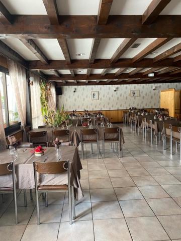 Hotel Restaurant De La Poste Saint-Colomban-des-Villards Eksteriør billede