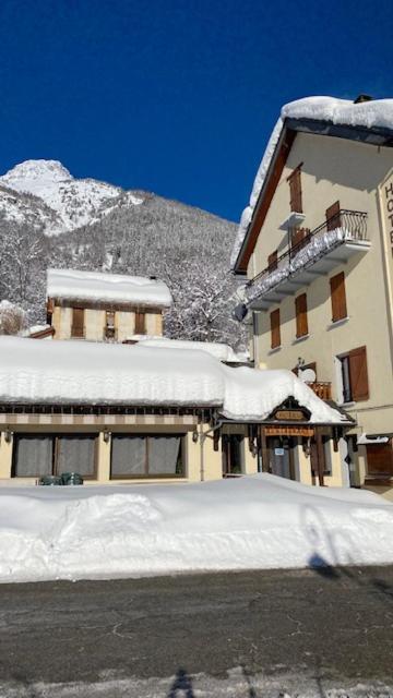 Hotel Restaurant De La Poste Saint-Colomban-des-Villards Eksteriør billede